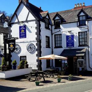 The Crown Hotel
