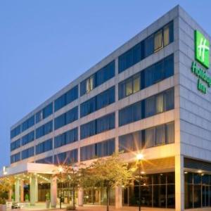 Stowe House Hotels - Holiday Inn Milton Keynes Central