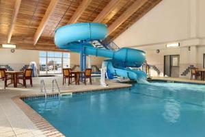 Country Inn & Suites by Radisson, Duluth North, MN, Duluth