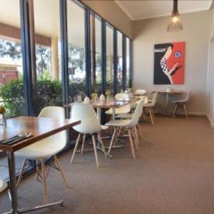 Hotels near Bendigo Jockey Club - Barclay On View