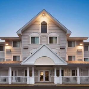 Travelodge Suites by Wyndham Moncton