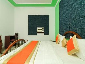 OYO 15625 Corporate Residency, Noida