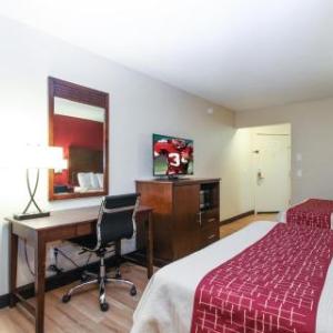 Evergreen Inn & Suites Portland Airport