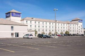 Sleep Inn & Suites Conference Center and Water Park, Minot