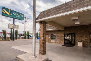 Quality Inn & Suites Near White Sands National Monument, Alamogordo
