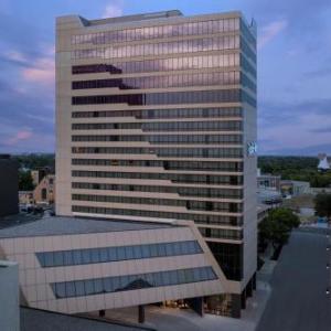 Fargo Civic Memorial Auditorium Hotels - Radisson Blu Fargo