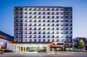 DoubleTree by Hilton Huntington, WV, Huntington