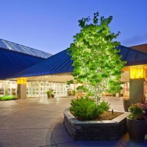 Hotels near Medina Entertainment Center - Crowne Plaza Minneapolis West