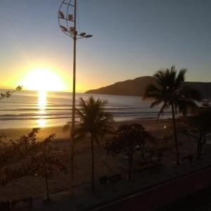 APTO. BEIRA MAR EM BAL. CAMBORIU