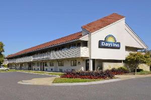 Days Inn by Wyndham Overland Park, Leawood
