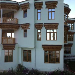 Royal Holiday Hotel