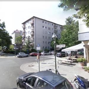 The Düsseldorfer 1 BR 1 living room group & family friendly ideal for 2 - 4 Guests