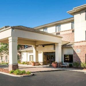 Comfort Inn & Suites West Chester - North Cincinnati