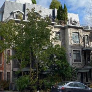 ApartHotelMontreal by Les Terrasses Saint Urbain 2225I2