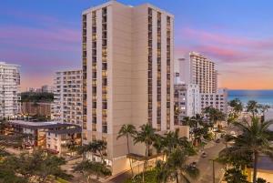 Hyatt Place Waikiki Beach (includes Breakfast), Honolulu