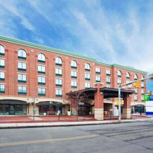 Holiday Inn Express Hotel & Suites Pittsburgh-South Side By IHG