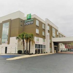 Holiday Inn Express Columbia - Two Notch