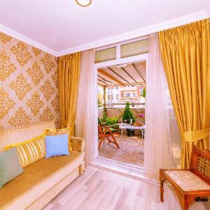 Walnut Shell Hotel