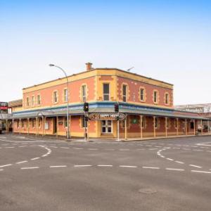 Nightcap at Federal Hotel Mt Gambier