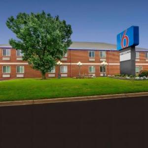 Motel 6 Tulsa Ok - Central