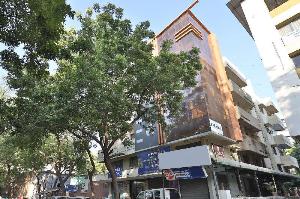OYO 711 Hotel Crystal, Ahmedabad