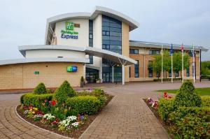 Holiday Inn Express Northampton - South, an IHG Hotel, Towcester