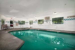 Country Inn & Suites by Radisson, Portland International Airport, OR, Portland