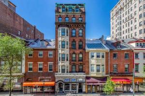 Quality Inn Philadelphia Center City hotel near Pennsylvania Convention Center