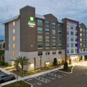 Holiday Inn Express Orlando - Lake Buena Vista Area