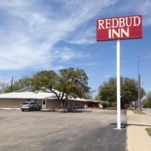 Redbud Inn