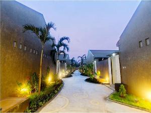 Bali Rich Villa, Tuban