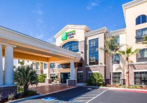 Holiday Inn Express & Suites Eureka, an IHG Hotel, Eureka