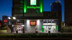 Fairfield by Marriott Inn & Suites Houston Downtown hotel near George R. Brown Convention Center