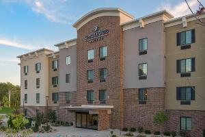 Candlewood Suites Bloomington, an IHG Hotel, Bloomington