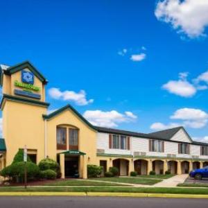 Sure Stay Hotel by Best Western East Brunswick Inn