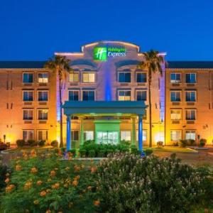 Hotels near Dream City Church Glendale - Holiday Inn Express Peoria North - Glendale