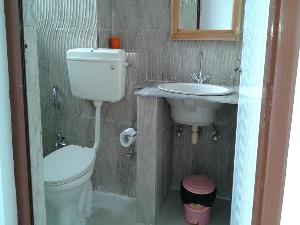 Best Holiday Inn, Shillong