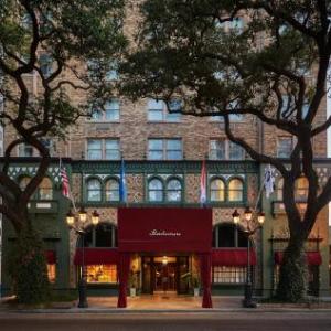 Hotels near Mardi Gras World - The Pontchartrain Hotel