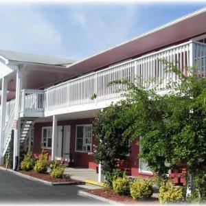 The Burgundy Inn Hotel and Apartments