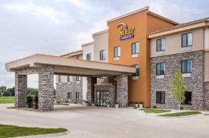 Sleep Inn & Suites West Des Moines near Jordan Creek, West Des Moines