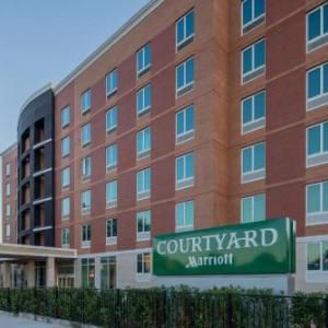 Courtyard by Marriott New York Queens/Fresh Meadows