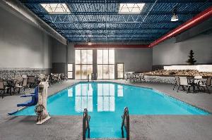 Clarion Hotel Milwaukee Airport, Oak Creek