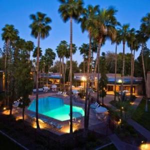 DoubleTree By Hilton Phoenix- Tempe