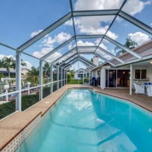 Boater's Delight | Gulf Access Bikes Kayaks Pool Table Heated Poo/Spa - Villa Blue Sky - Roelens