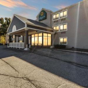 Huntington Bank Field Hotels - La Quinta Inn & Suites by Wyndham Cleveland Independence