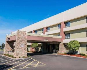 Quality Inn & Suites Warren - Detroit, Warren