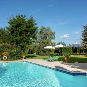 Cozy Holiday Home in Cortona with Swimming Pool