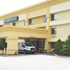 Franklin Field Hotels - La Quinta Inn & Suites by Wyndham Milwaukee Airport / Oak Creek