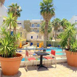 Kassavetis Center - Hotel Studios & Apartments