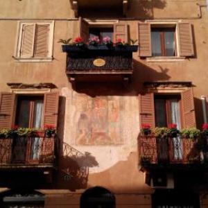 Marconi Rooms and Apartments